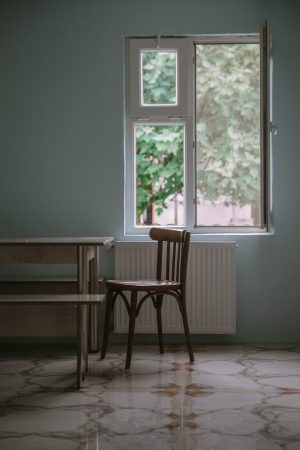 Kokius privalumus gali suteikti lipni langų plėvelė?